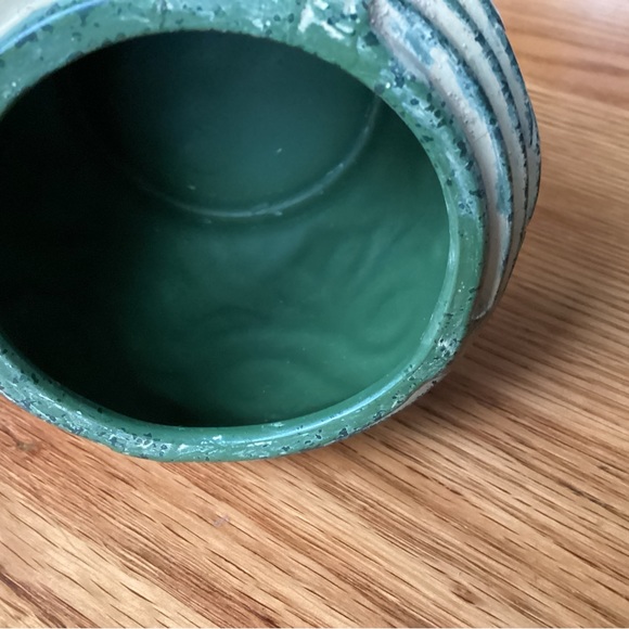 Claire Burke Pot/ Vase - Picture 7 of 11